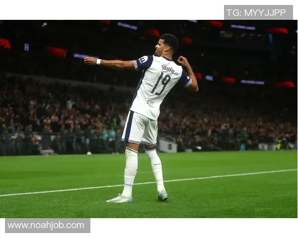 足总杯惊天冷门拜仁狂胜热刺红牌事件引发全场热议